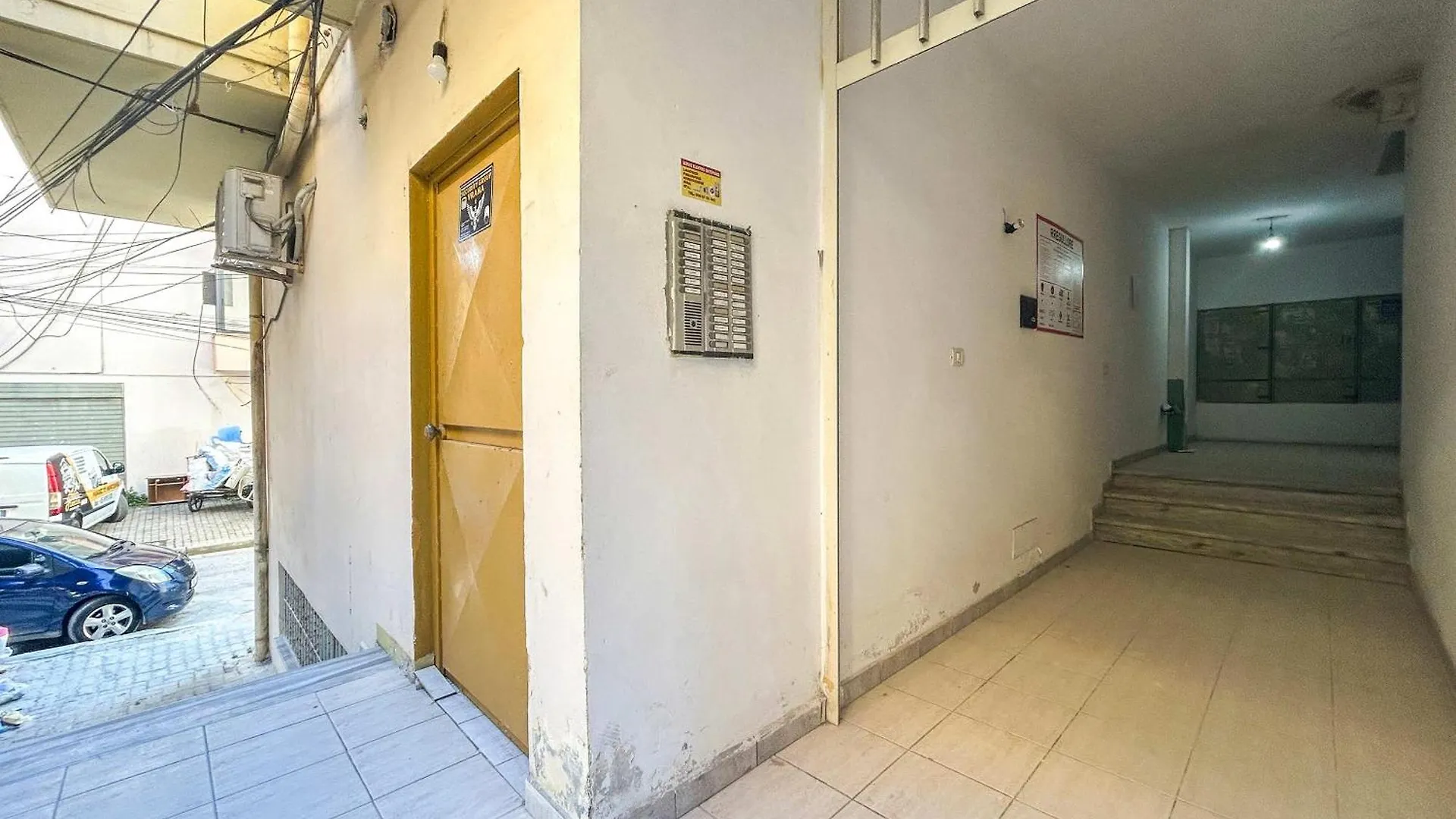 Apartment With A Terrace 1320 Durrës