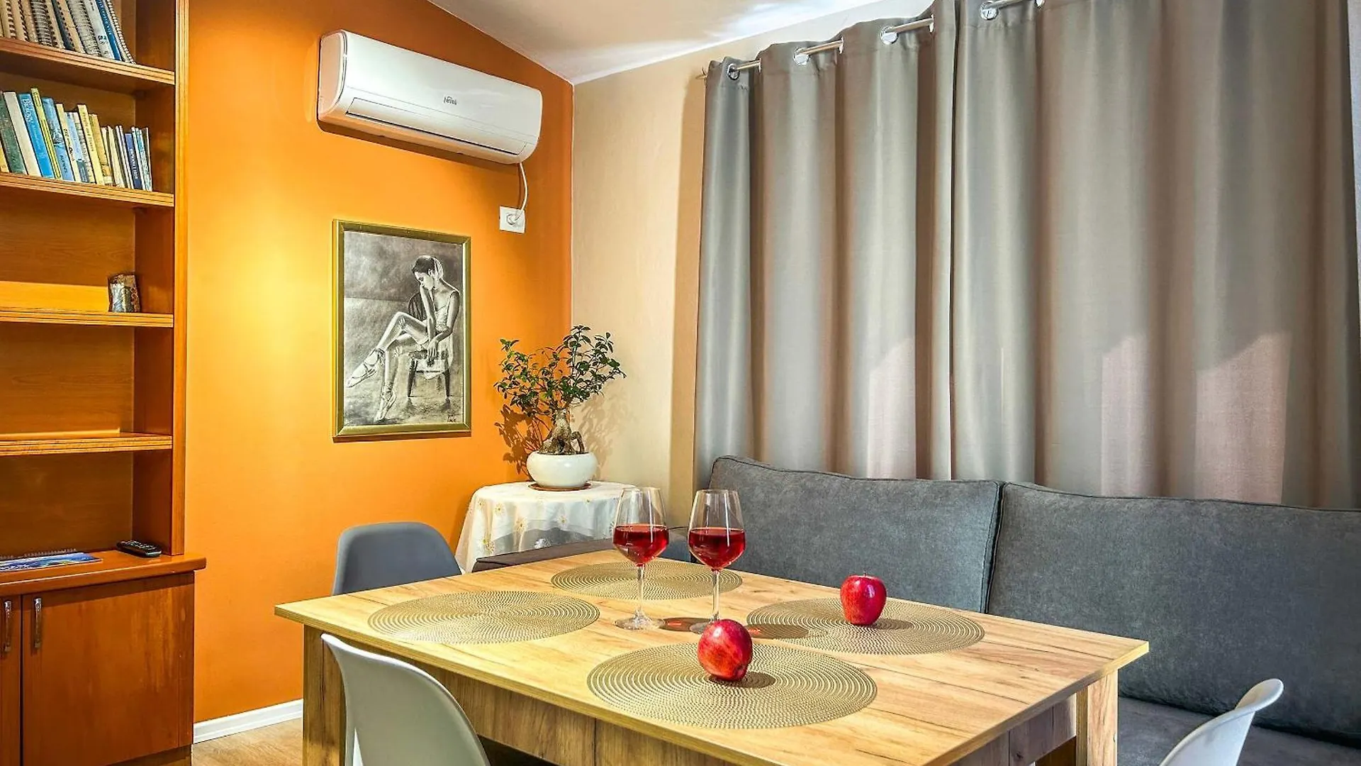 Apartment With A Terrace 1320 Durrës